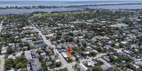 Image 3: 628 North K St - -002 - Copy