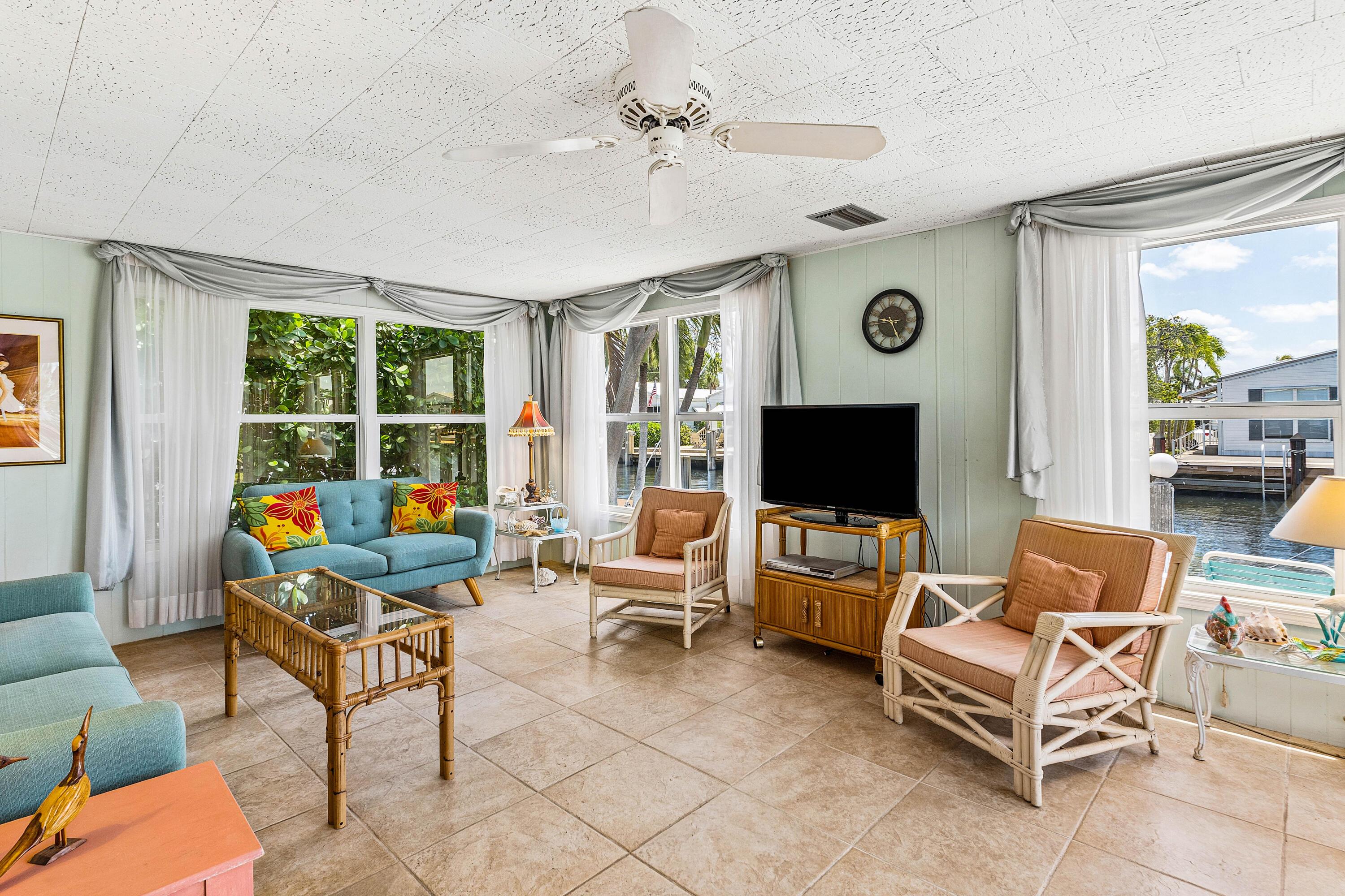 Image 4: 008-205SouthIbisDrive-R-BrinyBreezes-FL-