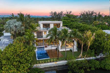 5 Barefoot Lane