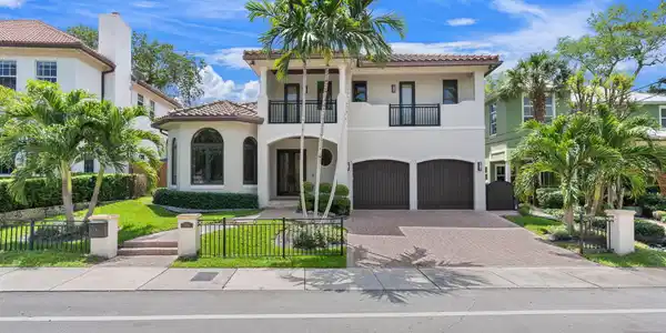 1212 Ponce De Leon Drive