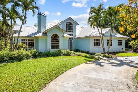 340 SE Saint Lucie Boulevard