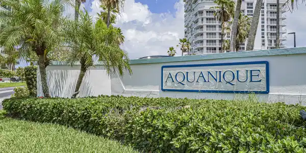 2700 N Highway A1a