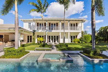 124 Forest Hill Boulevard