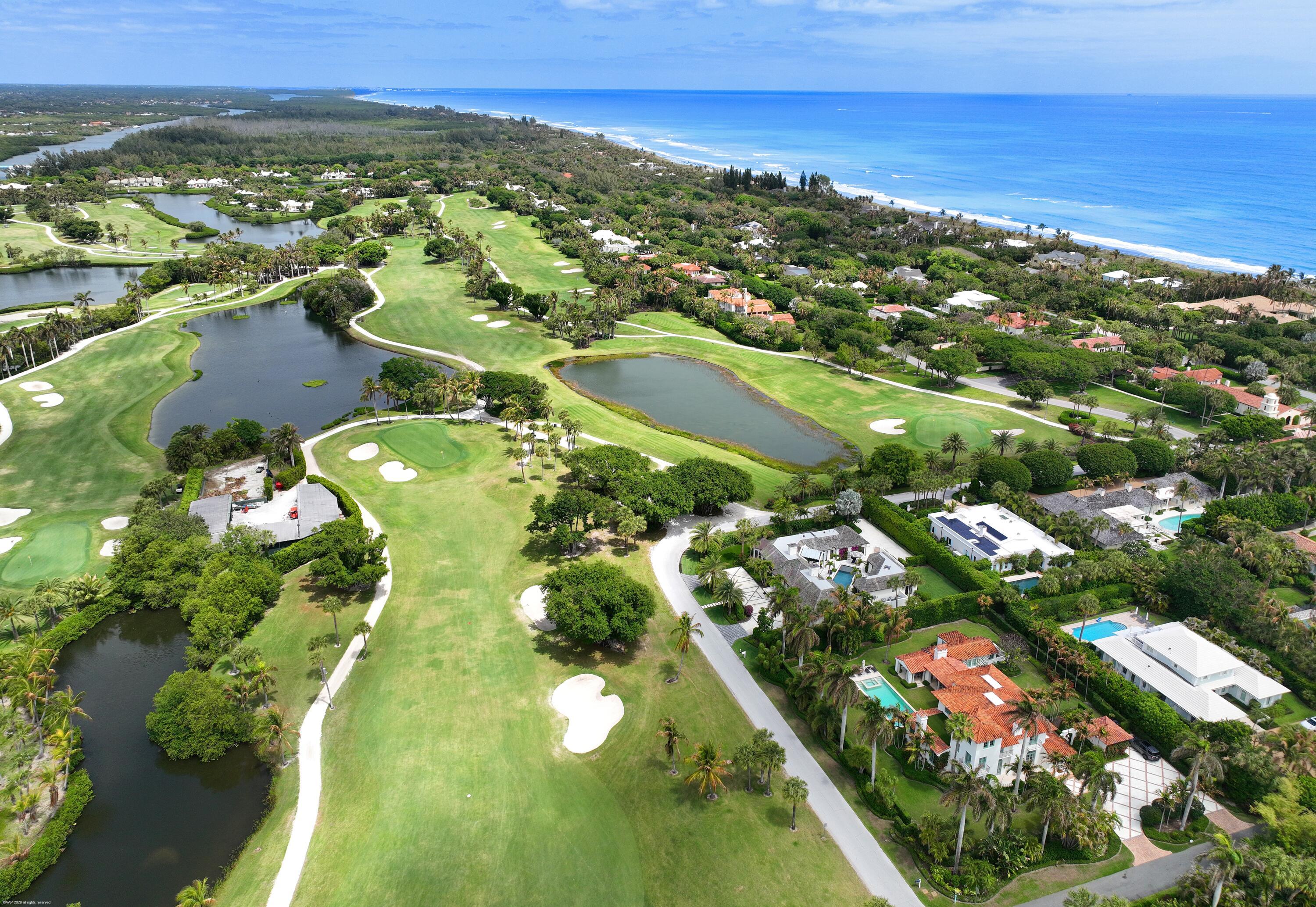 Image 2: 55 Links Rd 005