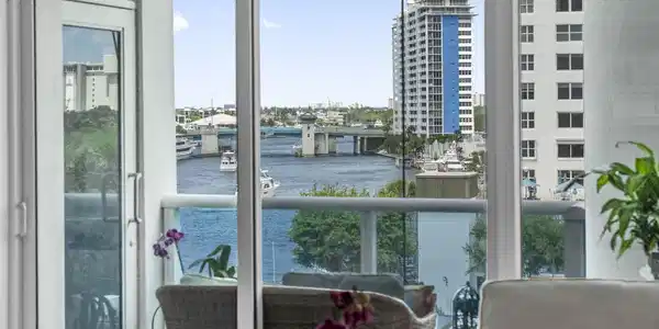 715 Bayshore Drive