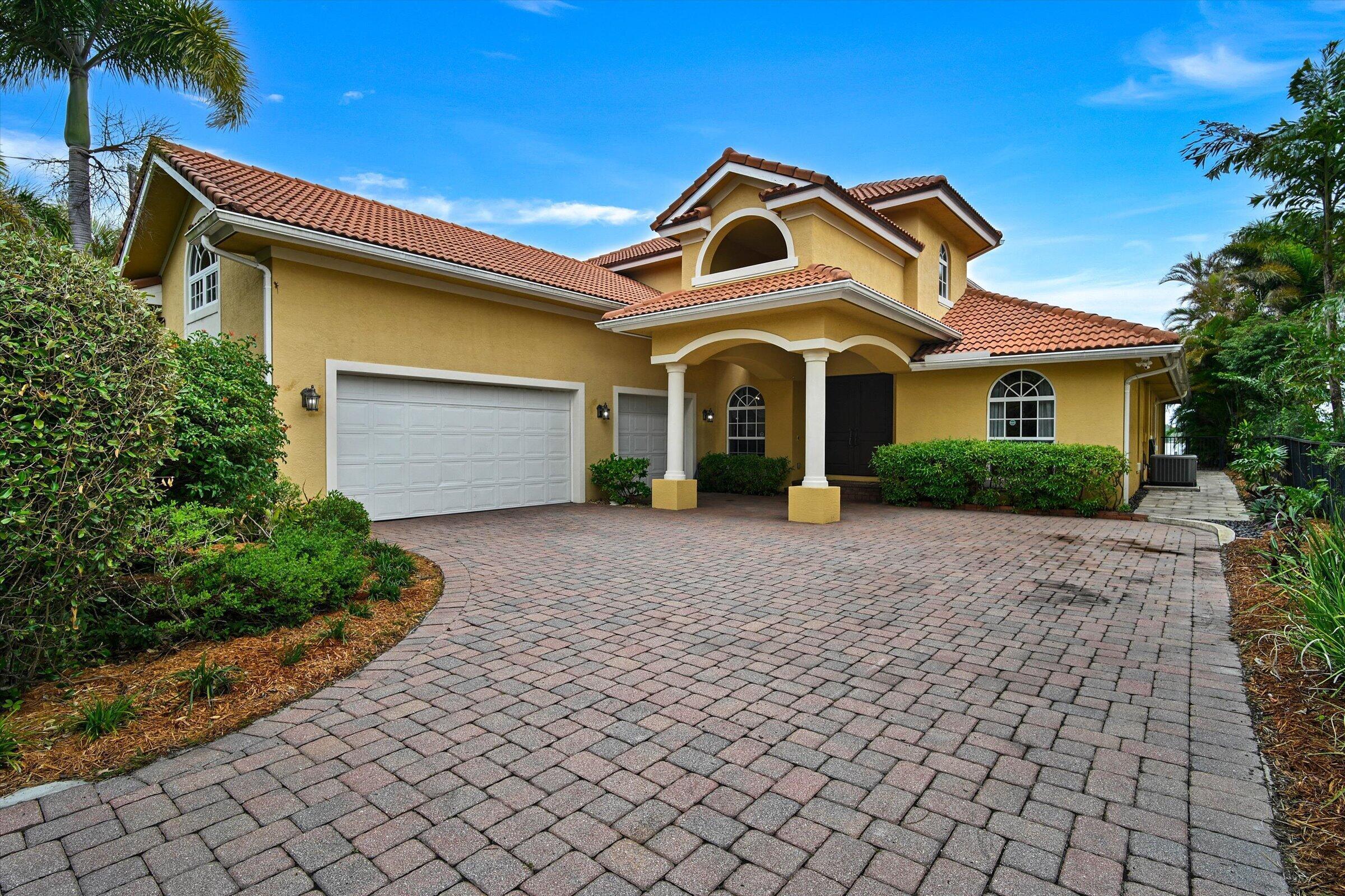 Image 3: Front of House 3