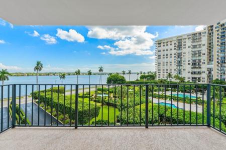 1701 S Flagler Drive