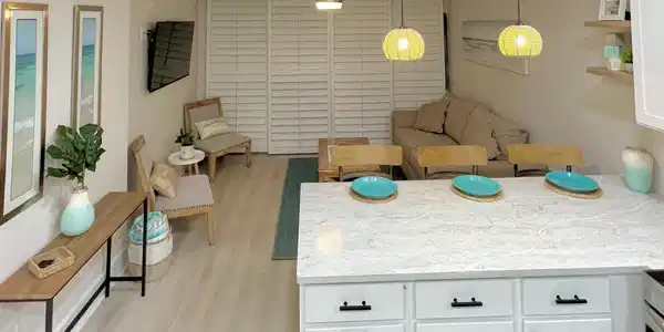 Image 4: 2400 S Ocean V211