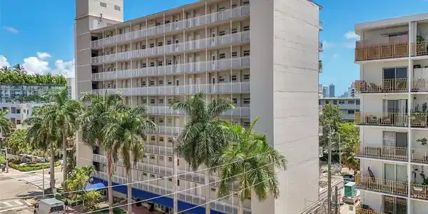1300 Lincoln Road