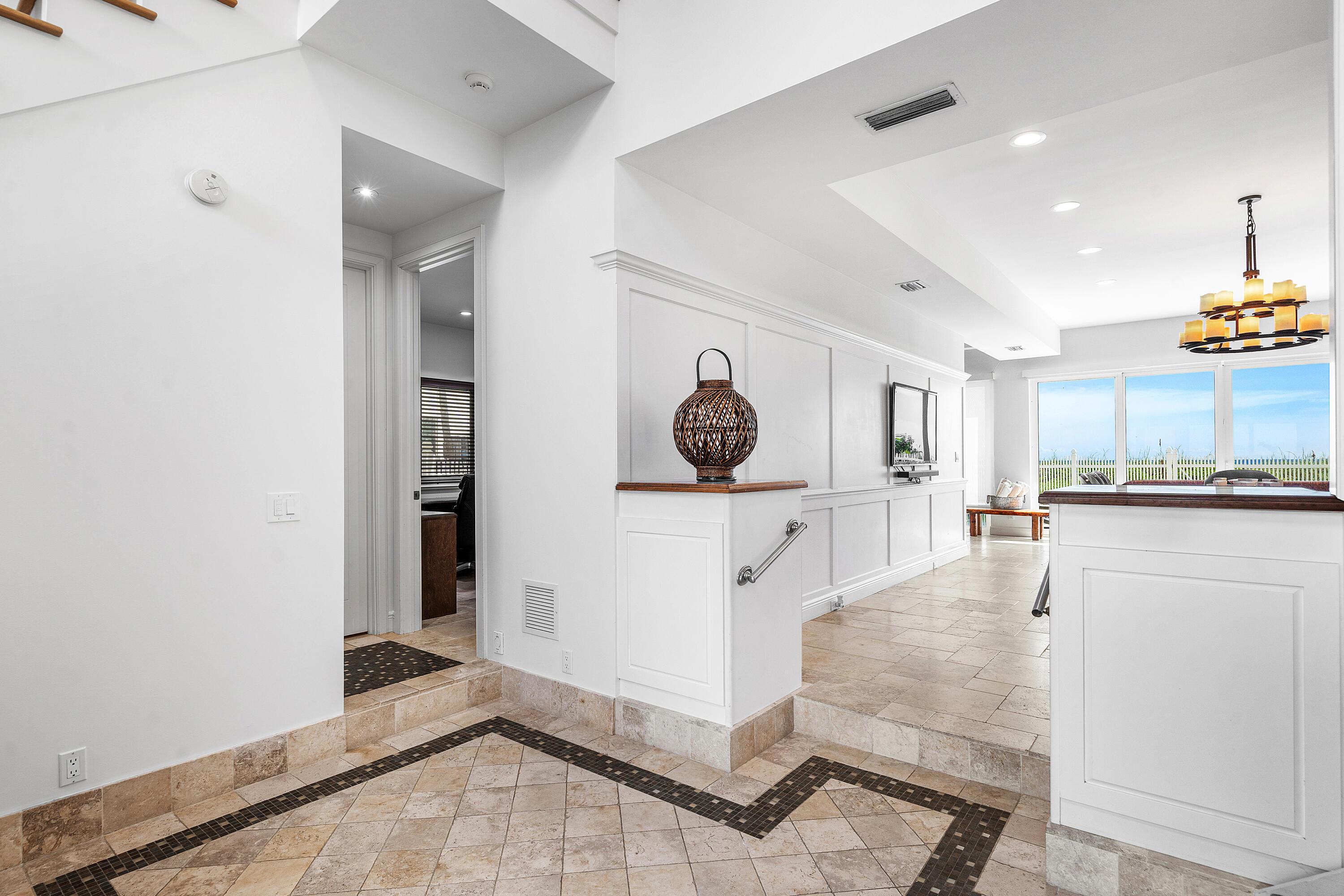 Image 4: 042-1906BayDrive-PompanoBeach-FL-33062-F