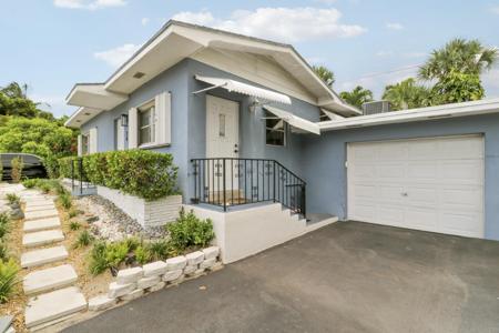 24 Douglas Drive