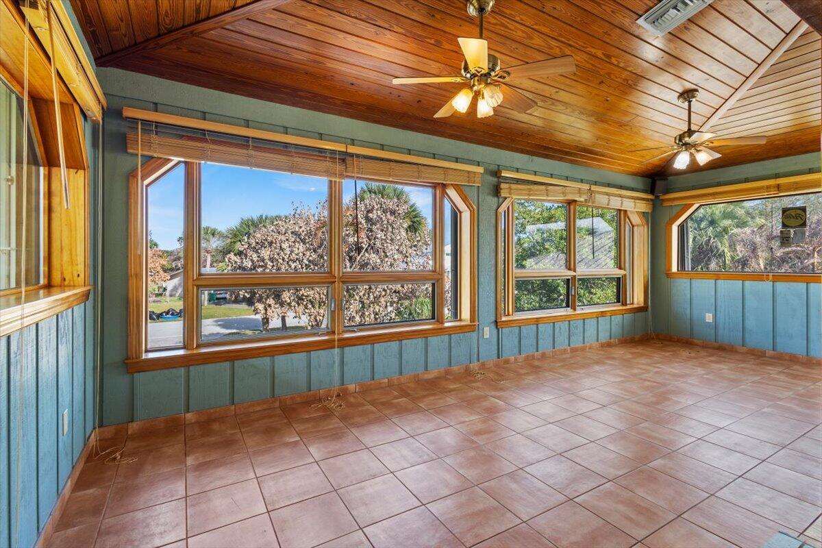 Image 3: Florida Room