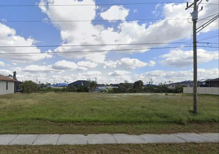 2513 Surfside Boulevard