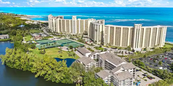 Image 2: 500 Ocean Trail Way 305-29