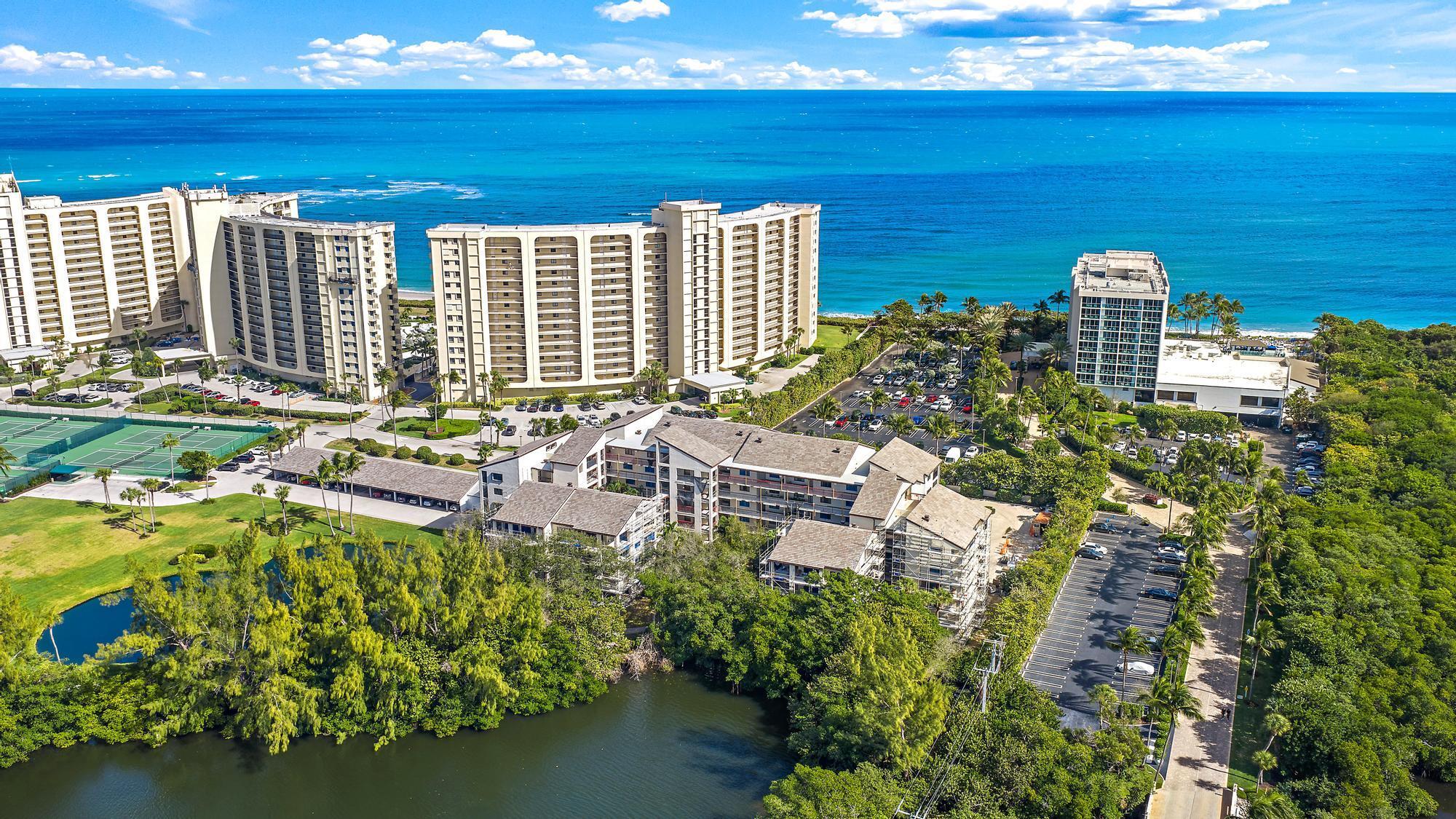 Image 4: 500 Ocean Trail Way 305-28