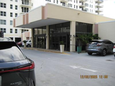 1147 Hillsboro Mile
