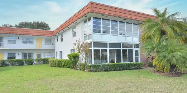 1225 NW 21st Street