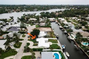 16 Leeward Circle
