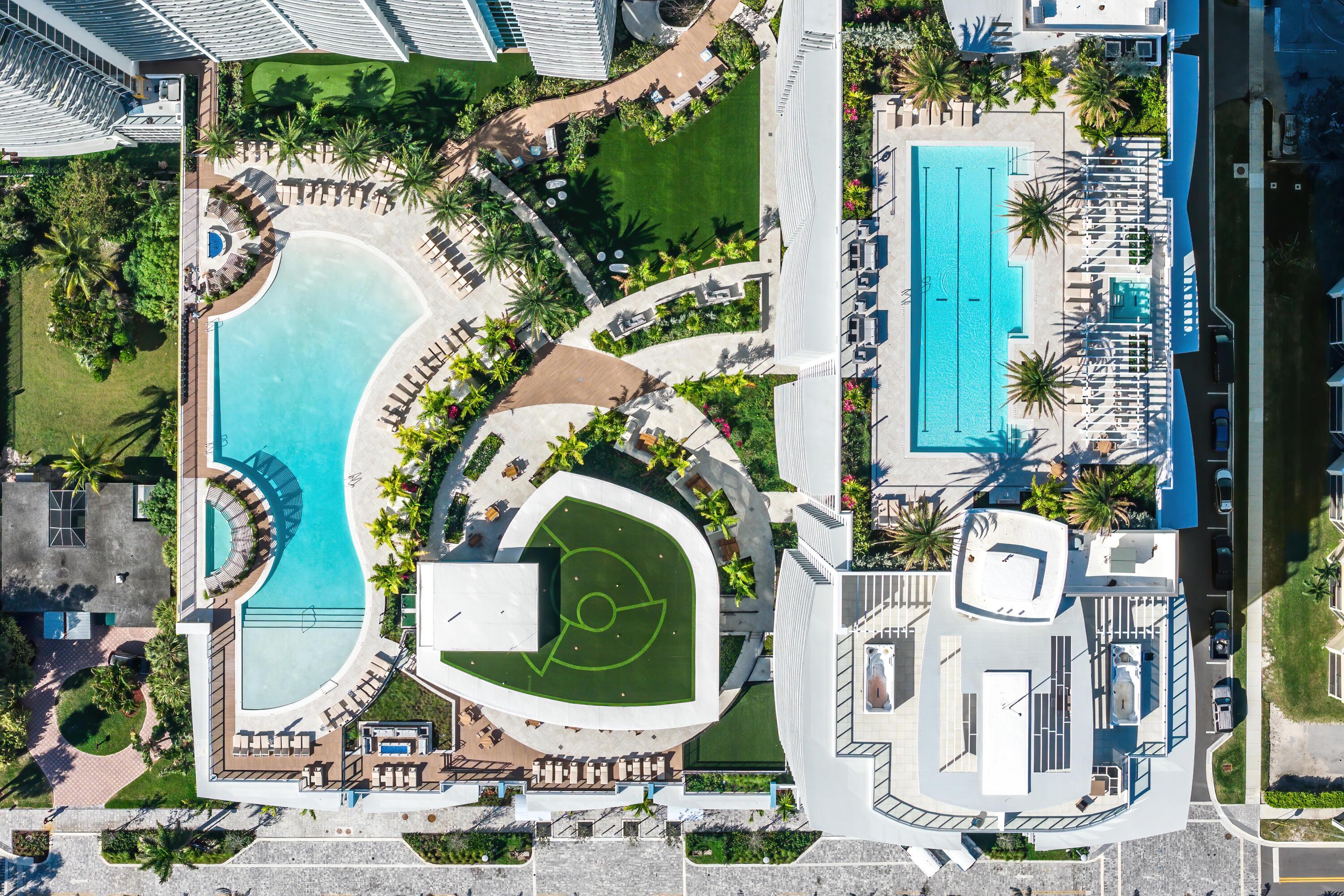 Image 2: 014-220LakeShoreDrive-LakePark-FL-33403-