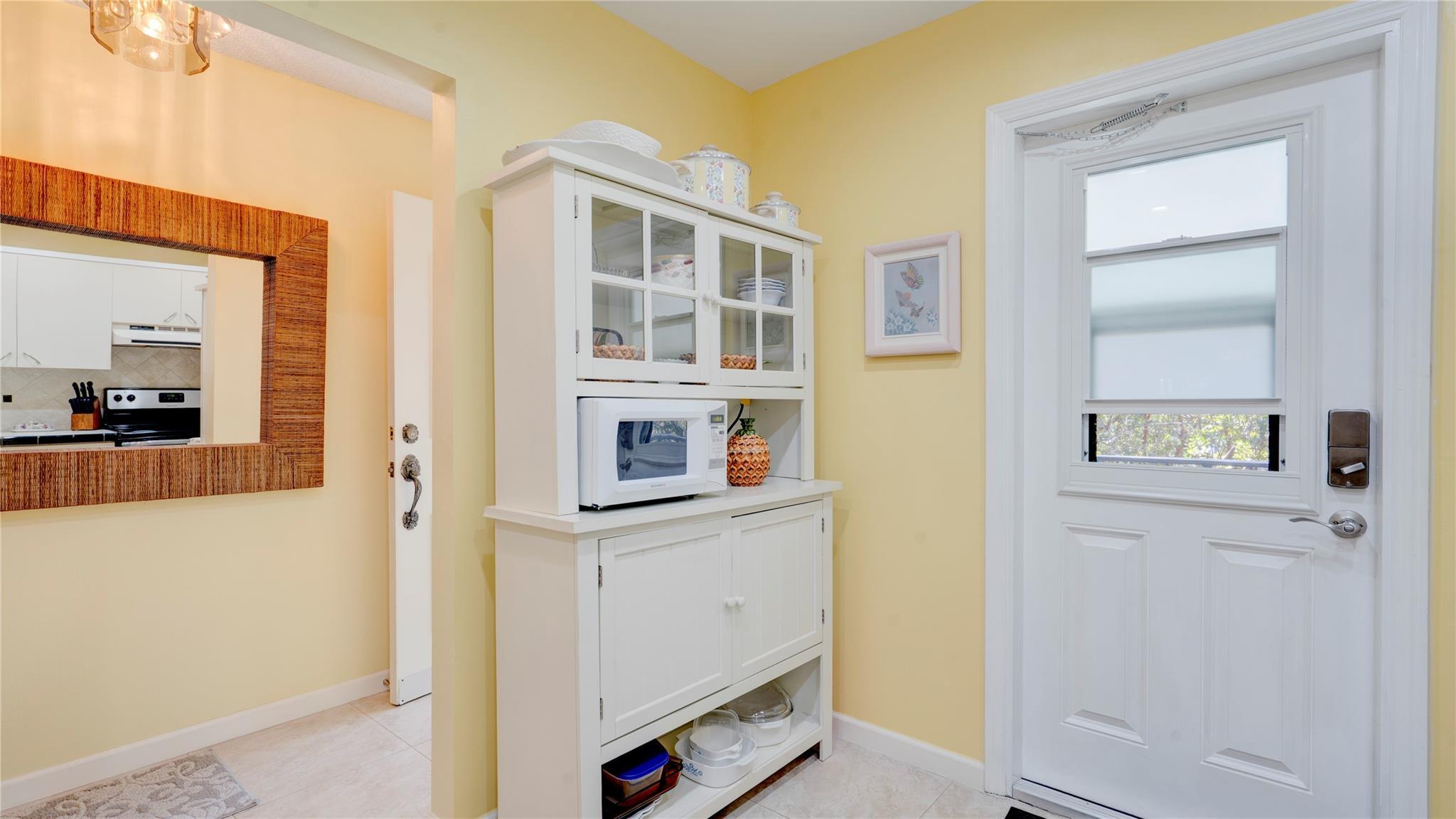 Image 3: Photo 2