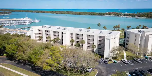 300 Intracoastal Place
