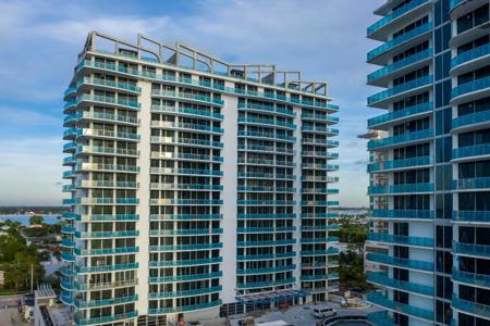 3100 N Ocean Drive