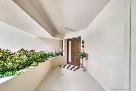 1141 Marine Way E