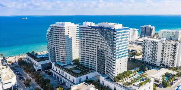 3101 Bayshore Drive