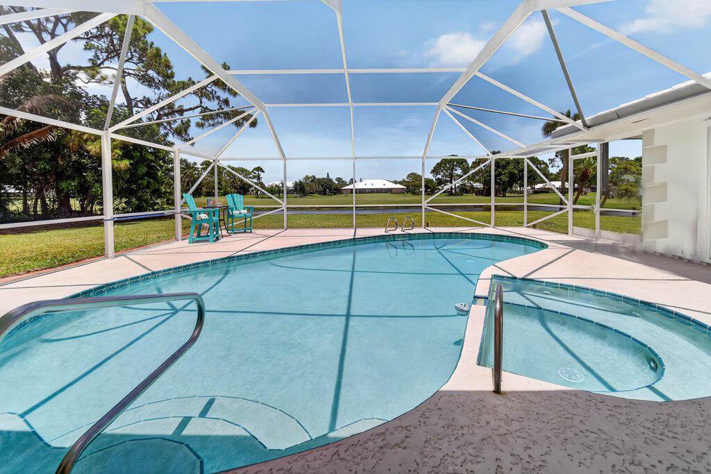 Image 3: pool2