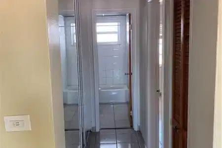 Image 3: Photo 3