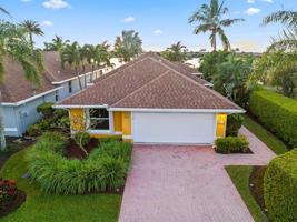 3265 Lakeshore Drive