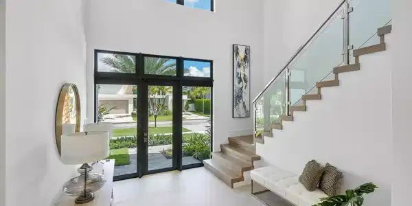 Image 2: 004-454Northeast6thStreet-DelrayBeach-FL