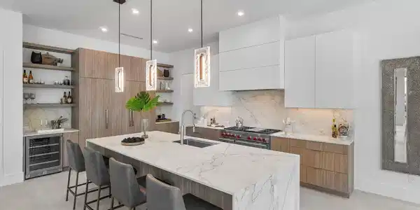 Image 3: 005-454Northeast6thStreet-DelrayBeach-FL