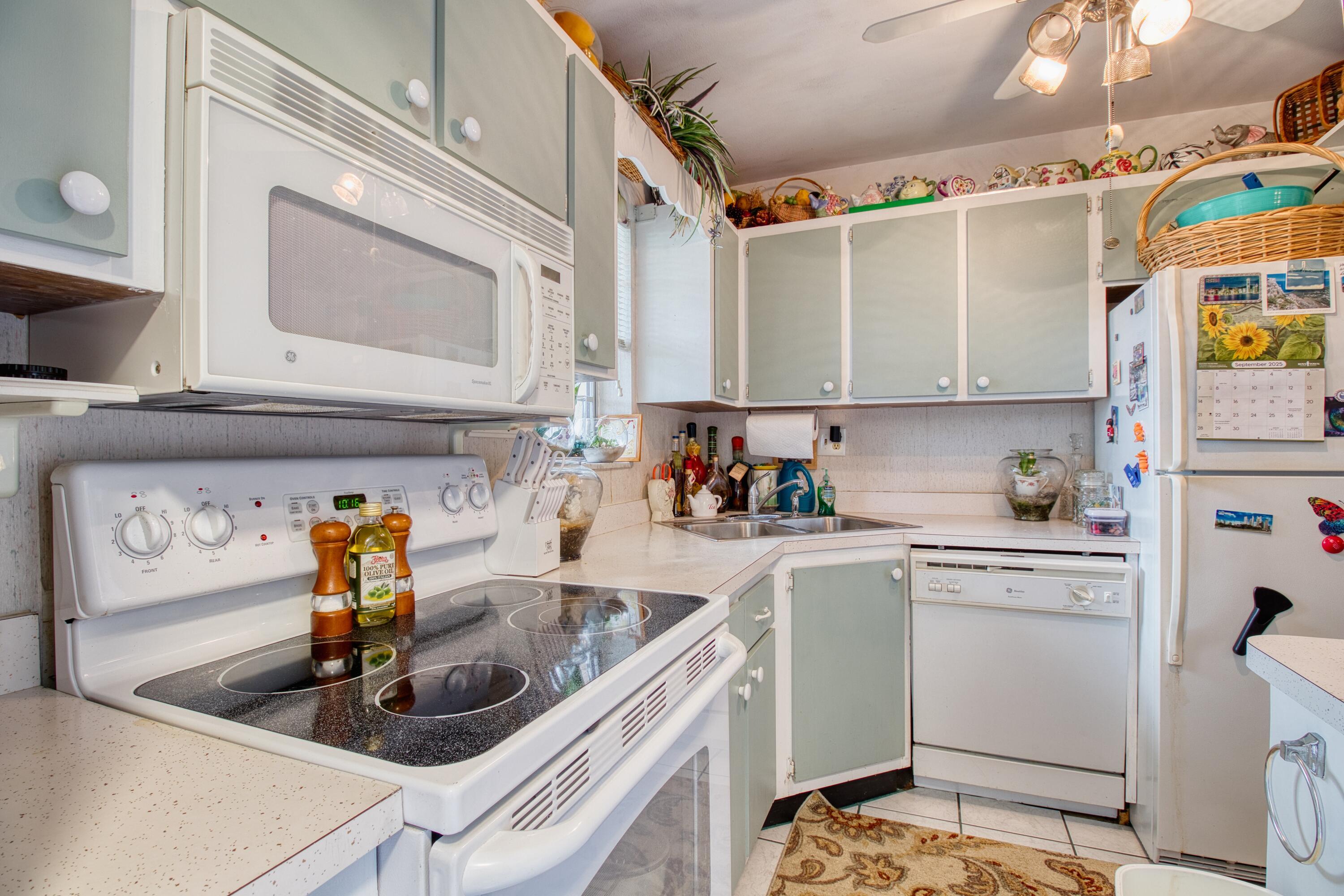 Image 4: Stuart, FL Condo &ndash; Kitchen
