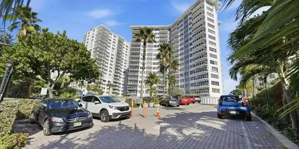 3700 Galt Ocean Drive