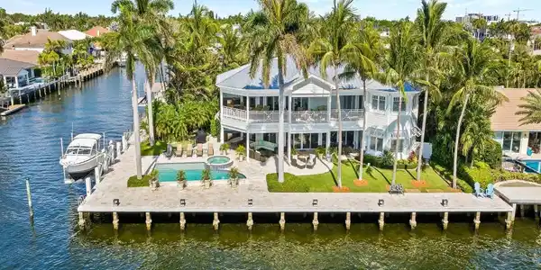 2898 NE 26th Street