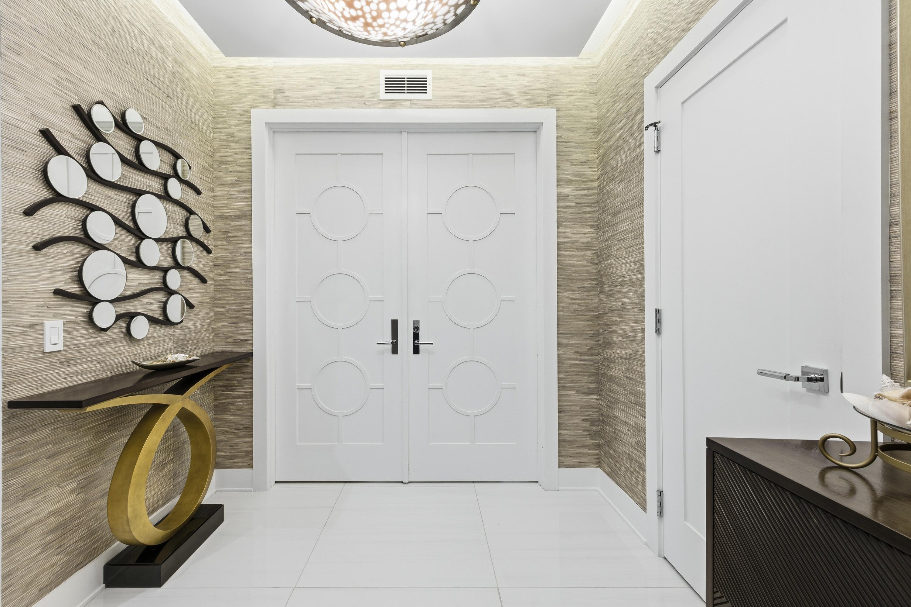 Image 2: 5000_N_Ocean_Dr_6513-6602_020