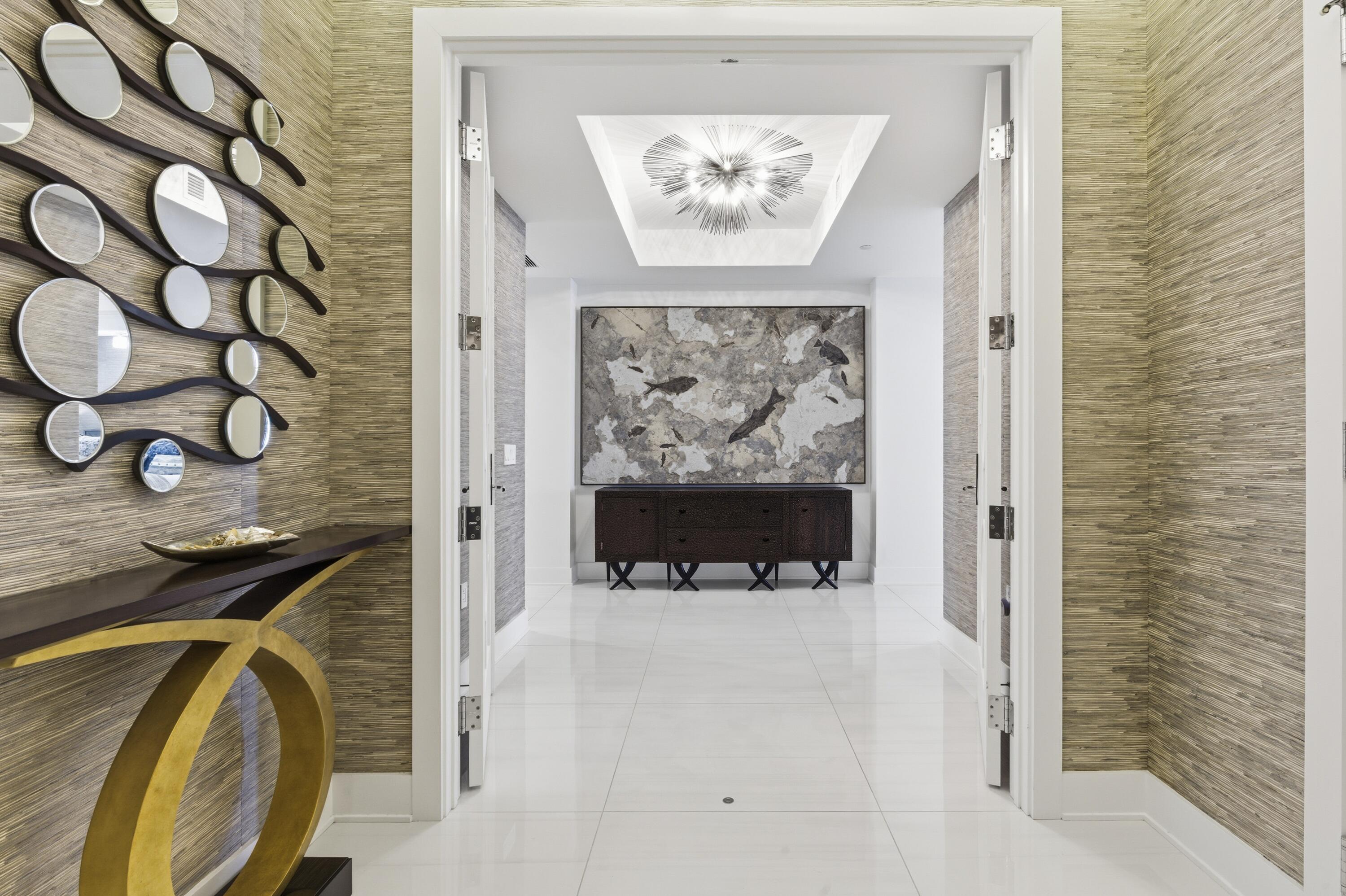 Image 3: 500_N_Ocean_Dr_Apt_1001_Riviera_Beach_64