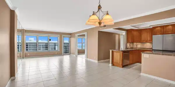 405 N Ocean Boulevard
