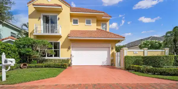 3585 Admirals Way