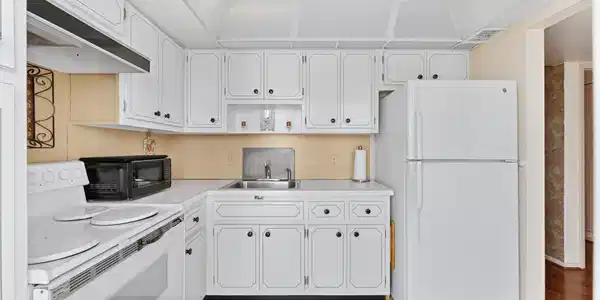 Image 4: 04-4