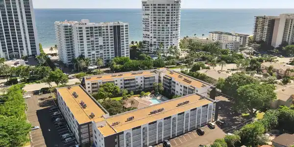 Image 3: 42-1541 S Ocean Blvd Unit 413-42