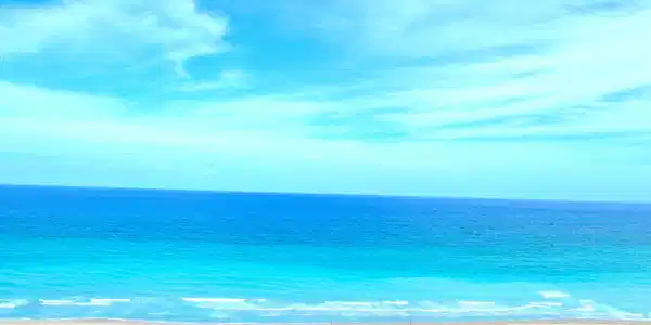 Image 4: 840ft PRISTINE PRIVATE BEACHES