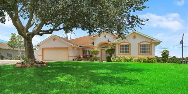 1016 SW 18