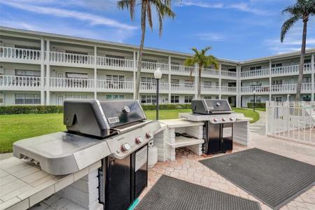 5203 NE 24 Terrace