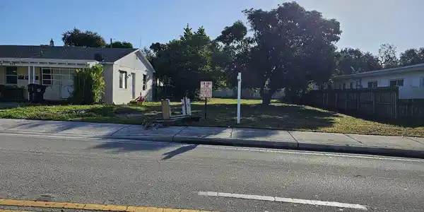 618 N Federal Highway
