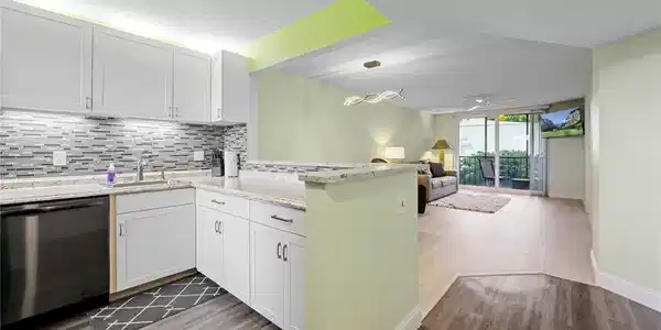 5300 NE 24th Ter