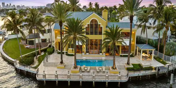 1352 Seminole Dr
