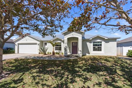 241 SW Fairchild Avenue SW