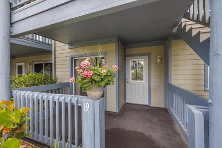 1421 NE 14th Court